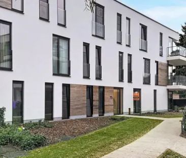 Recent gelijkvloers appartement met terras! - Photo 2