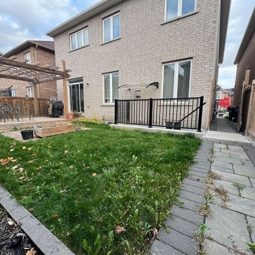 For Lease - 8 Yardmaster Drive Unit# Basement, Brampton, Ontario - Photo 1
