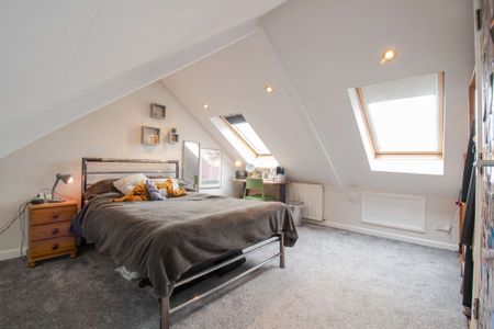 Spacious, modern and right behind Cardiff Uni SU! - Photo 5