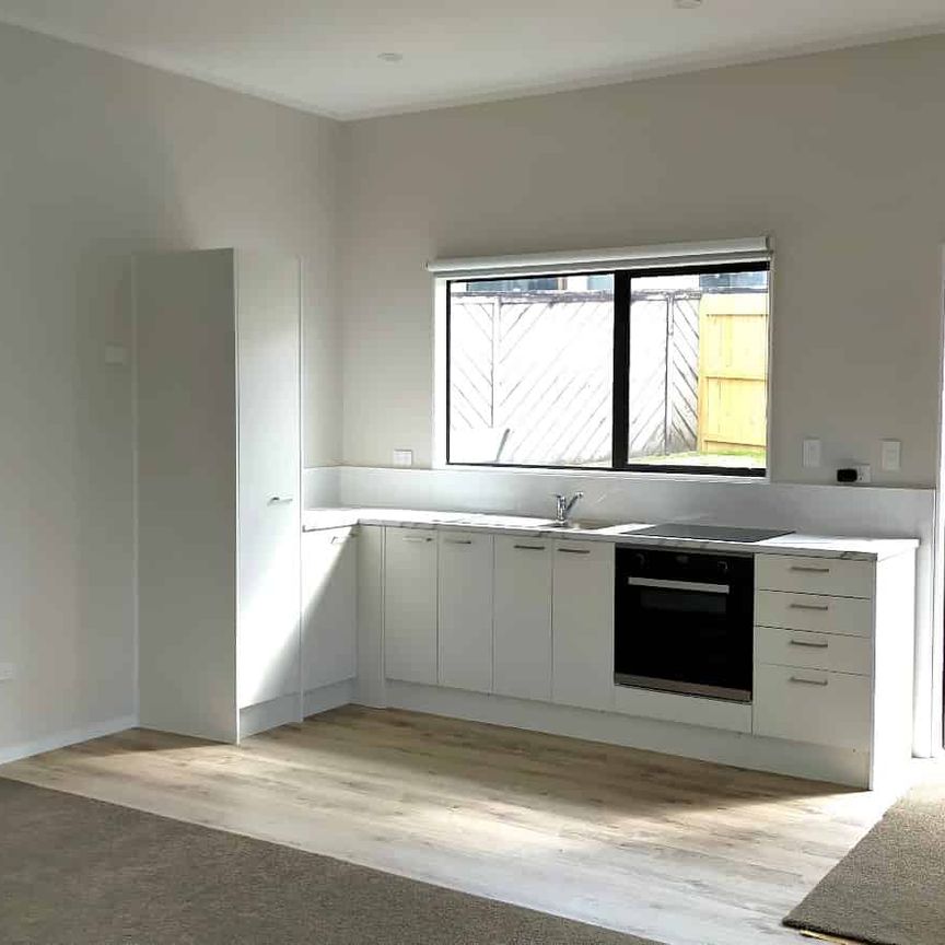 Charming Two-Bedroom unit in Peaceful Neighbour hood - Photo 1