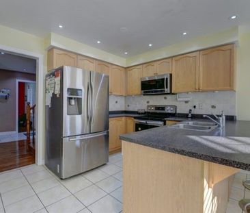 For Lease - 16 Deforest Drive, Brampton, Ontario - Photo 6