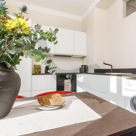 Sunlight on Berlin (max. Mietzeit 6 Mon.) - Photo 4