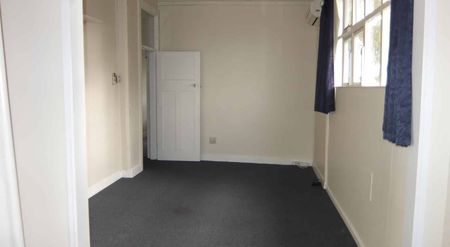 FOUR BEDROOMS, STUDENT RENTAL, HOKOWHITU - Photo 3