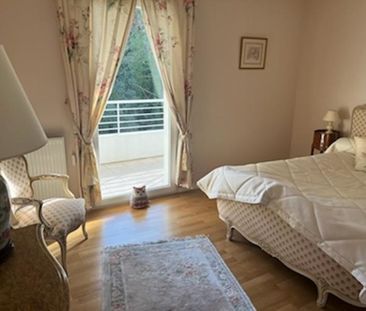 Location Appartement 5 pièces 123m² LE BOUSCAT 33110 - Photo 4