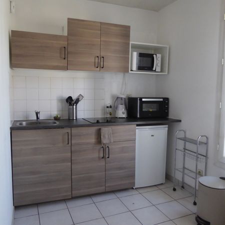 Location appartement 1 pièce, 28.33m², Ormoy - Photo 4