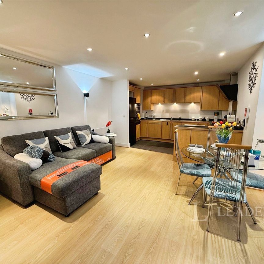 2 bedroom apartment to rent Channel Way, Southampton, SO14 - Photo 1