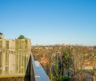 Penthouse, Medallion House, Joseph Terry Grove, York, YO23 1FL - Photo 3