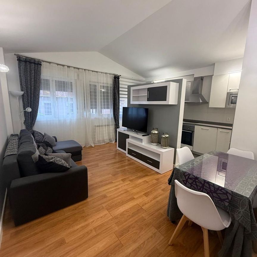 Alquiler de piso en Calle Uranzu s/n - Foto 1