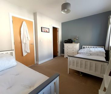 3 bedroom terraced house to rent - Photo 3
