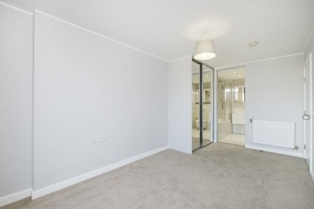 3 bedroom apartment to rent - Photo 2