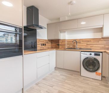 2 bedroom apartment to rent - Photo 5