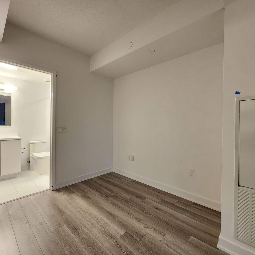 For Lease - 230 Simcoe Street Unit# 2013, Toronto, Ontario - Photo 1