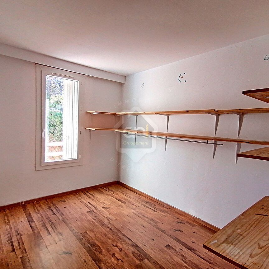 Appartement 3 chambres + bureau - balcon-eau comprise, - Photo 1