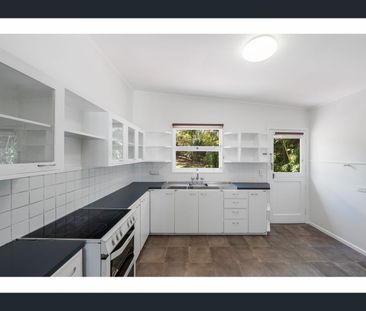 68 Keble Street, Corinda, Qld 4075 - Photo 3