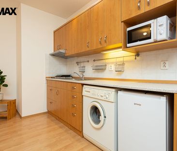 Pronájem bytu 1+kk v osobním vlastnictví 30 m², Praha 8 - Libeň - Фото 4
