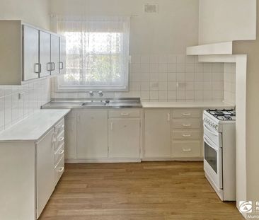 This delightful three-bedroom property could be just the one for you! - Photo 4