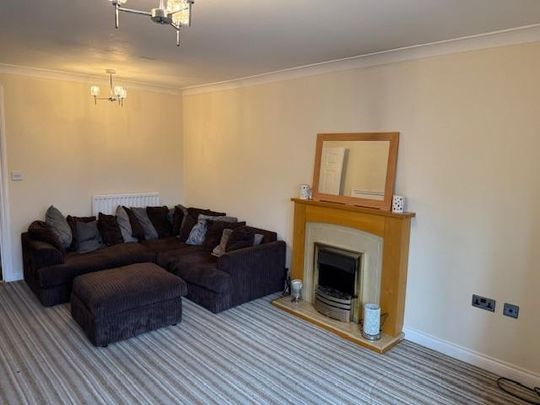 4 bedroom terraced house to rent - Photo 1