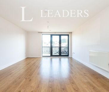 2 bedroom apartment to rent Marketfield Way, Redhill, Surrey, RH1 - Photo 2