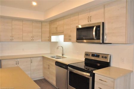 For Lease - 160 Rochefort Street Unit# D3, Kitchener, Ontario - Photo 4