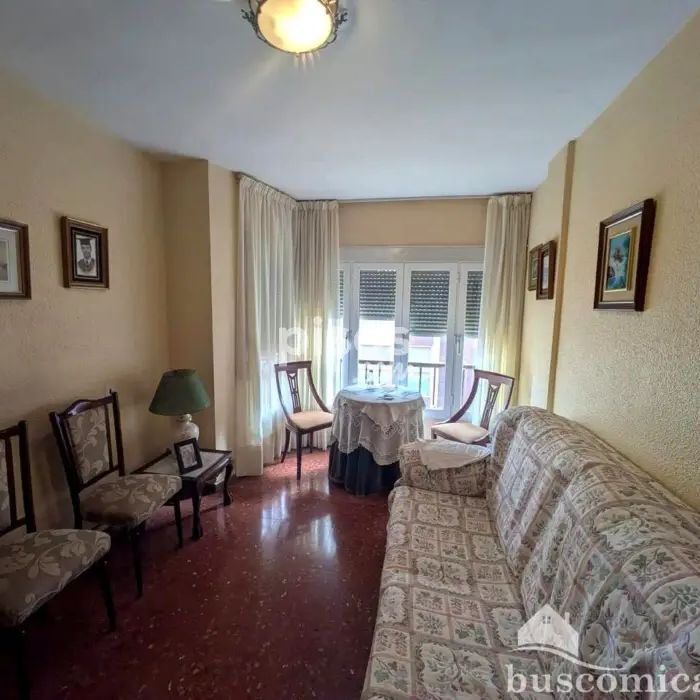 Piso en alquiler en Calle de Isaac Peral - Photo 1