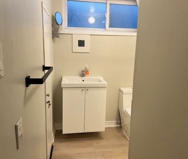 For Lease - 18 Heather Road, Toronto, Ontario - Photo 4