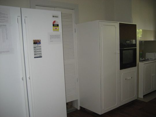 5-bedroom shared house / townhouse, hOUNSLOW AVE COWANDILLA - Photo 1