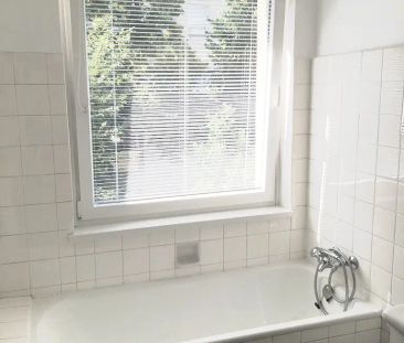 Charmante 3-Zimmer-Wohnung in ruhiger Lage - nahe dem Schloß Hetzen... - Photo 1