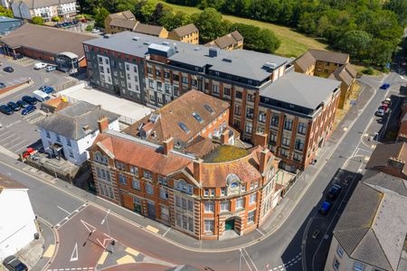 Sherborne Road, Yeovil, Somerset - Photo 4