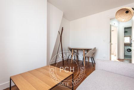 Rue Mathurin Régnier, - Photo 2