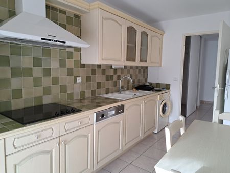 Location Appartement 3 pièces 68m² TOULON 83000 - Photo 5