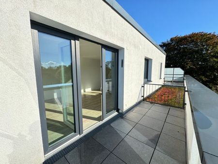 Helle Besonderheit - Staffelgeschoss-Wohnung mit 2 Dachterrassen im Herzen von Quickborn - Photo 5