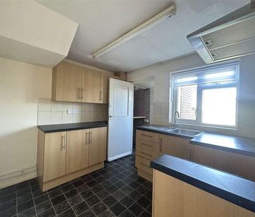 Henson Park, Chard, Somerset, TA20 - Photo 6