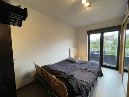 LEDE - Gelijkvloers appartement met garage én staanplaats. - Foto 2