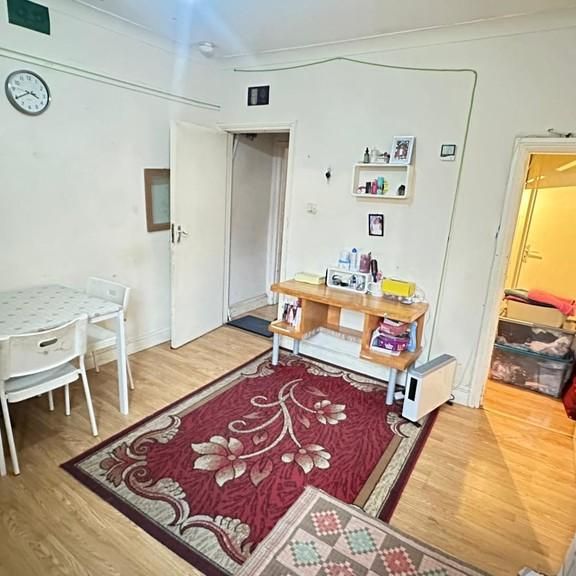 1 bedroom ground floor flat to rent - Photo 1