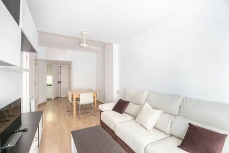 Carrer de Ríos Rosas, Barcelona, Catalonia 08006 - Photo 3