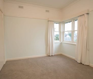 PERFECT LOCATION 2 BEDROOMS & STUDY - Photo 6