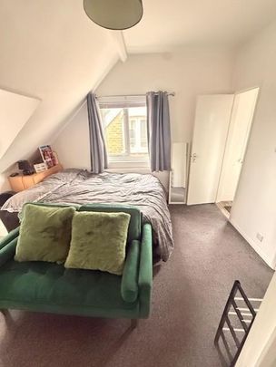End of terrace house to rent - Photo 1