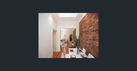 Princes Charm! - Photo 4