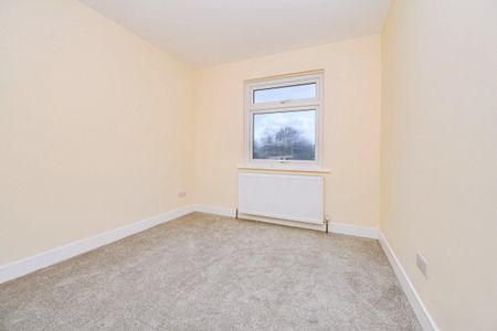 Wood Crescent - Photo 4