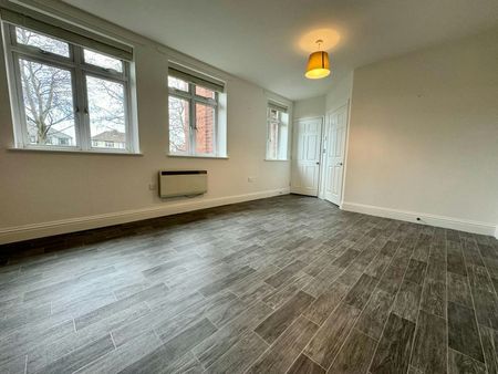 Apartment to rent on - Photo 3