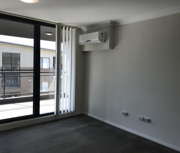 Modern 1 Bedroom Apartment for lease , close to Stockland Mall and ... - Photo 3