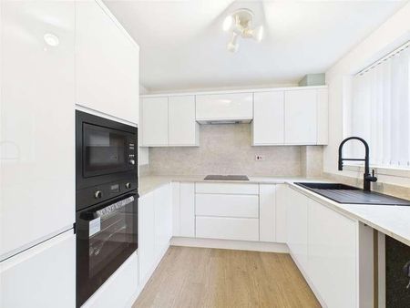 Heathfields, Lancaster Road, Salford, M6 - Photo 2