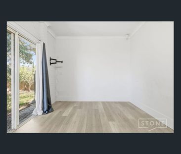 STUDIO LIVING - Photo 1