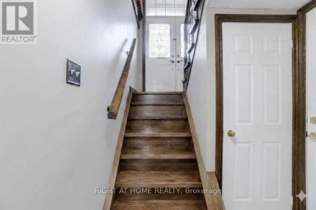 741 MAXMAN STREET - Photo 4