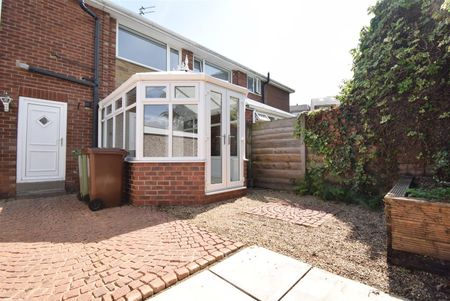 Hall Cliffe Grove, Horbury - Photo 4