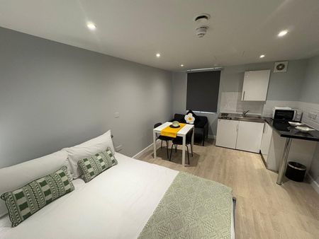 Studio Flat, London Road, CR7 - Photo 2