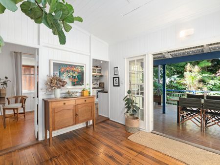 59 Latrobe Street, East Brisbane QLD 4169 - House For Rent | Domain - Photo 2