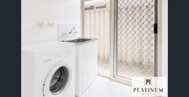 Smart, Convenient Living on Sayer Street - Photo 1