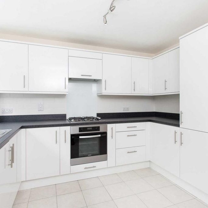 2 bedroom flat to rent - Photo 1