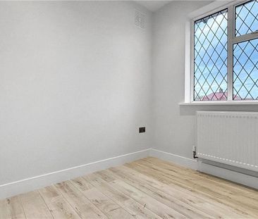 5 bedroom semi-detached house to rent - Photo 4